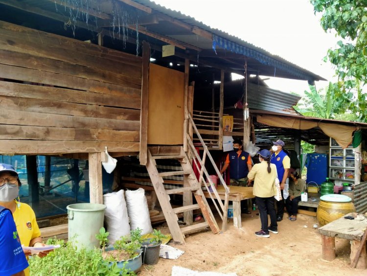 พัฒนาชุมชนอำเภอโพธิ์ศรีสุวรรณ “เยี่ยมครัวเรือนยากจน กลุ่มเป้าหมายจากระบบ TPMAP”