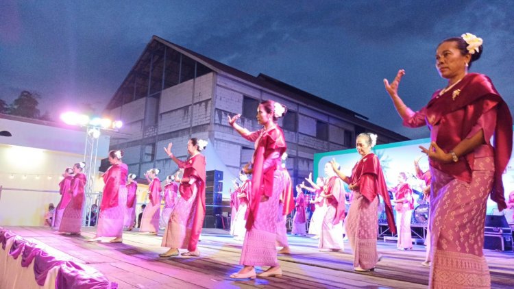 ชลบุรีเปิดถนนสายวัฒนธรรม "หอมไอดินวิถีถิ่น บ้านหนองพลับ"บูมเที่ยว