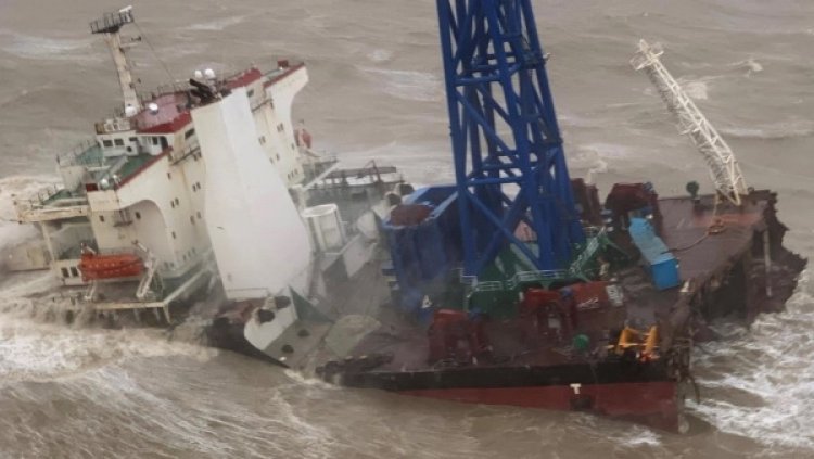 พบแล้ว 14 ศพลูกเรือจีนถูกพายุไต้ฝุ่น"ชบา"ซัดขาดครึ่งท่อนอับปางกลางทะเลจีนใต้