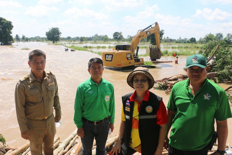 พิจิตรฝนตกหนักทำระทมทุกข์เหตุน้ำท่วม3อำเภอนาข้าวนับหมื่นไร่เสียหาย