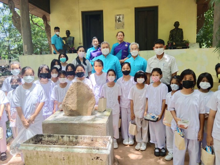 ปราจีนบุรีจัดโครงการส่งเสริมสนับสนุนการอนุรักษ์ฟื้นฟูขนบธรรมเนียมประเพณี