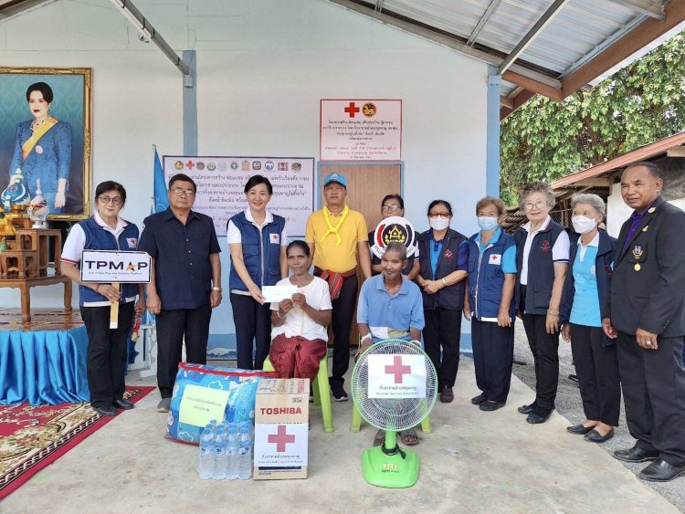 ขุนหาญร่วมกับทุกภาคส่วนมอบบ้านผู้ยากไร้ถวายพระราชกุศล พระบรมราชชนนีพันปีหลวง