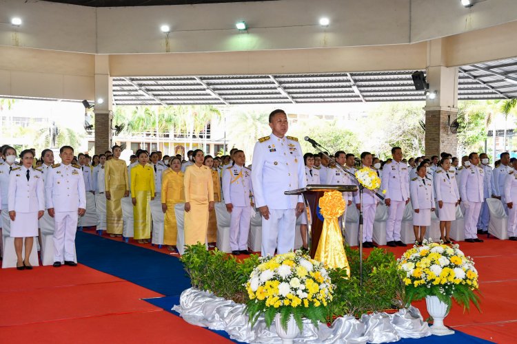 ชลบุรีน้อมรำลึกถึงพระมหากรุณาธิคุณพระบาทสมเด็จพระพุทธเลิศหล้านภาลัย