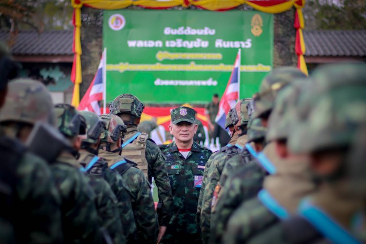ผบ.ทบ.สั่งกำชับกำลังพลเตรียมพร้อมรับมือ-เพิ่มประสิทธิภาพป้องเหตุไฟใต้