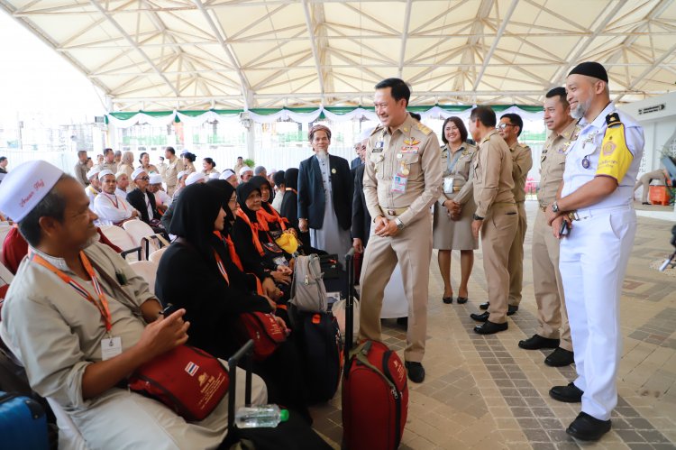 ทีมแพทย์รุดตรวจสุขภาพผู้แสวงบุญที่สนามบินนราฯก่อนเหินฟ้าประกอบพิธีฮัจย์