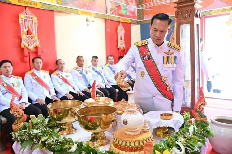 ชาวนราธิวาสพร้อมใจประกอบดพิธีเวียนเทียนสมโภชน้ำพระพุทธมนต์ศักดิ์สิทธิ์