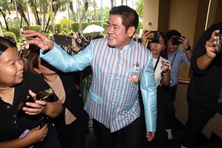 “ธรรมนัส”แตกหัก "ลุงป้อม ประกาศตัวเป็นอิสระภาพลั่นพอแล้ว