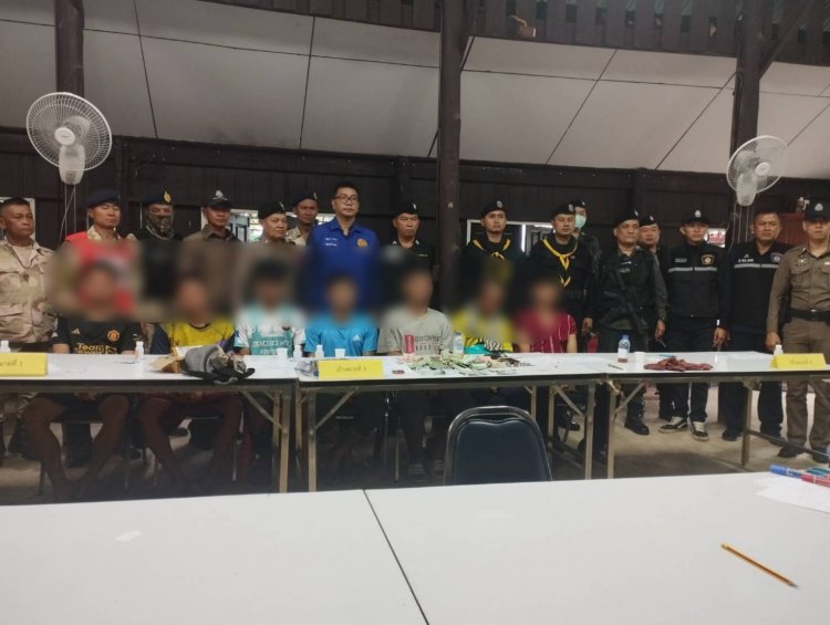 ท่าสองยางเปิดปฎิบัติการ “หนึ่งตำบล หนึ่งการปราบปรามผู้ค้ารายย่อย" จับยาเสพติด