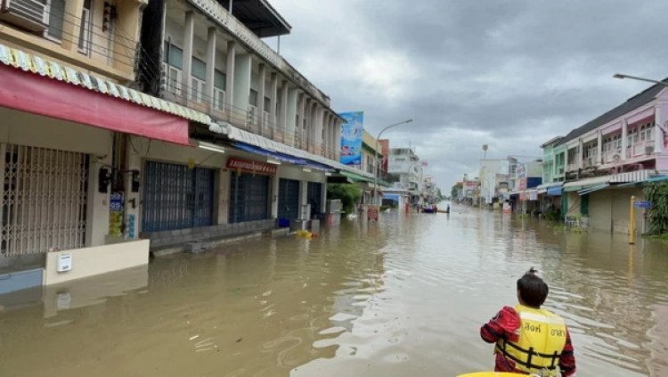 หนองคายระทม!ฝนตกหนัก แม่น้ำโขงล้นทะลักเข้าท่วมใจกลางเมืองย่านเศรษฐกิจแล้ว