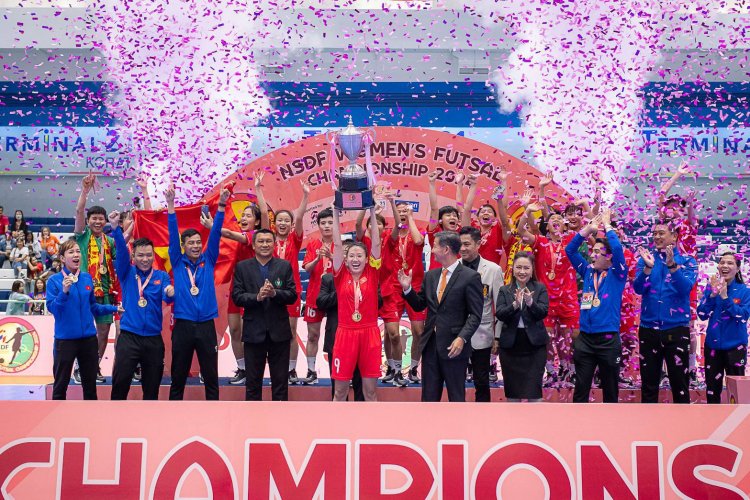 ฟุตซอลหญิงไทย ไล่เจ๊า เวียดนาม 2-2 เก็บ 10 แต้มคว้าแชมป์ ส่วนไทย จบที่ 3 ศึก NSDF 2024