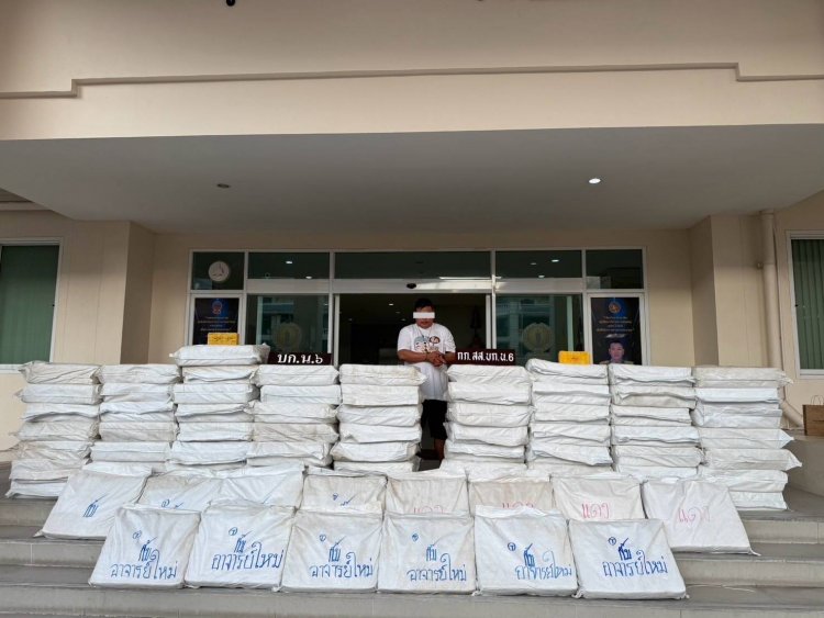 ตำรวจรวบหนุ่มโรงงานหาลำไพ่พิเศษรับจ้างขนยาบ้า 15 ล้านเม็ด