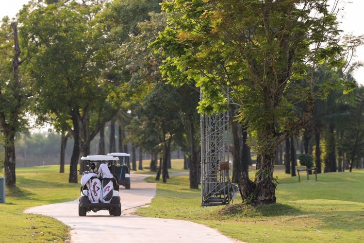 ส่องหา ! สุดยอดสนามกอล์ฟระดับพรีเมียมติดอันดับ1 ใน 10 สนามกอล์ฟที่ดีที่สุดใน โซนรอบกรุงฯ-ปริมณฑล