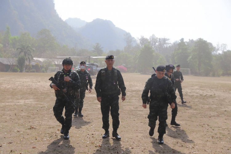 ชายแดนไทย-เมียนมา ยังระอุ กกล.KNLA บุกโจมตีหนัก หวังยึดฐานทหารเมียนมา