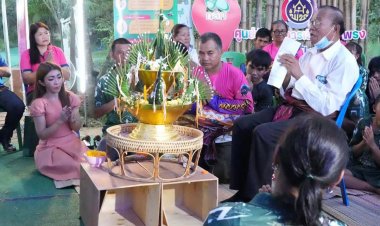 ศรีสะเกษสืบสานพิธีขอขมาพญาผึ้งเพื่อปาดน้ำผึ้งเดือน 5 เป็นยาอายุวัฒนะ