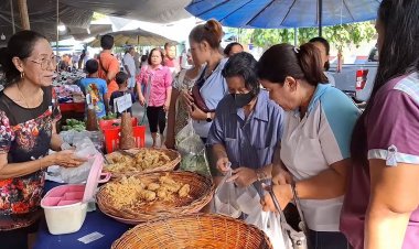 'ข้าวเม่าเจ้าอร่อย'ขายดิบขายดีที่ตลาดนัดรถไฟสงขลา