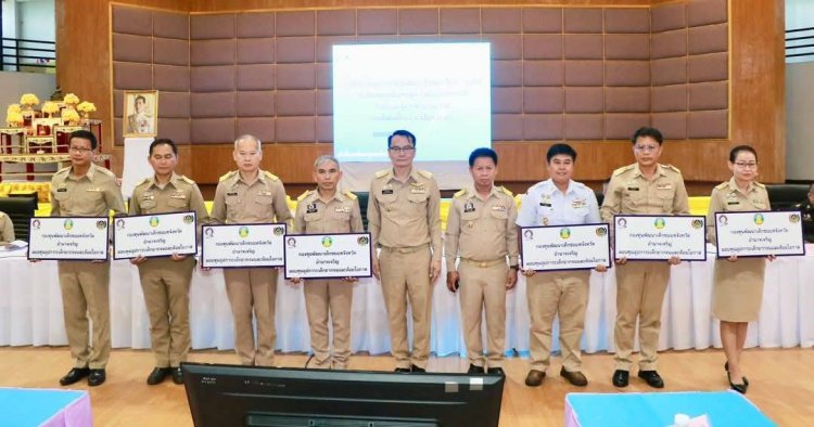 อำนาจเจริญ มอบทุนอุปการะกองทุนพัฒนาเด็กชนบท จำนวน 35 ทุน 7 อำเภอ