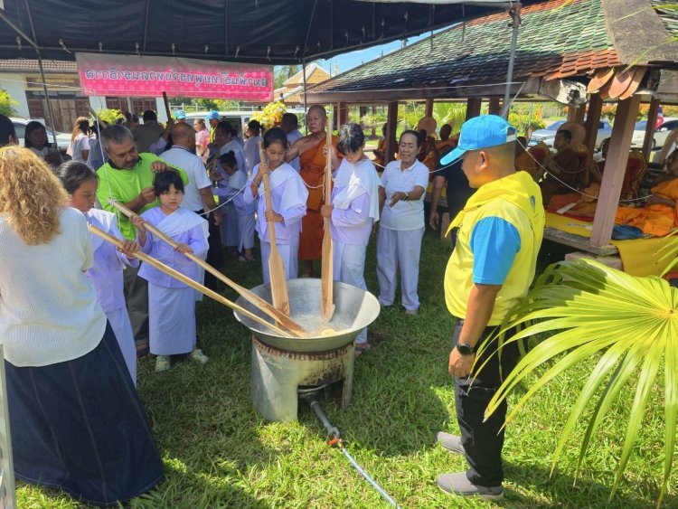 อลังการ!“มธุปายาส” สืบสานพุทธประเพณีวัน “ วิสาขบูชา”วัดเขากง