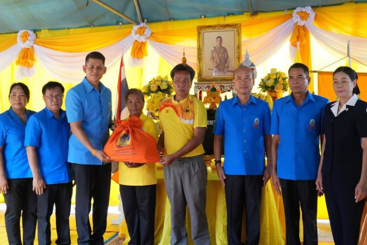 พระราชทานแก่ครอบครัวผู้ประสบอัคคีภัยในพื้นที่อำเภอกันทรลักษ์