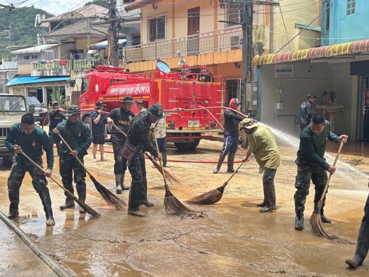 ทหารเร่งฟื้นฟู 4 ชุมชน‘แม่สาย’ อุดรอยรั่วป้องกันน้ำท่วมซ้ำ ‘ผู้ว่าฯ’สั่งตั้งศูนย์เตือนภัย 24 ชั่วโมง