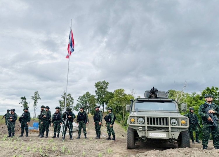 ชายแดนพบพระระอุ!KNLAบุกโจมตีฐานทิบาโบ ผู้อพยพทะลักไทยกว่า 500 คน