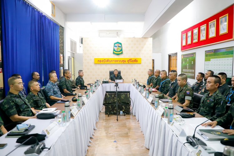 แม่ทัพภาคที่ 4 ตรวจเยี่ยมการปฏิบัติงาน กองบังคับการควบคุมสุริโยทัย จังหวัดนราธิวาส