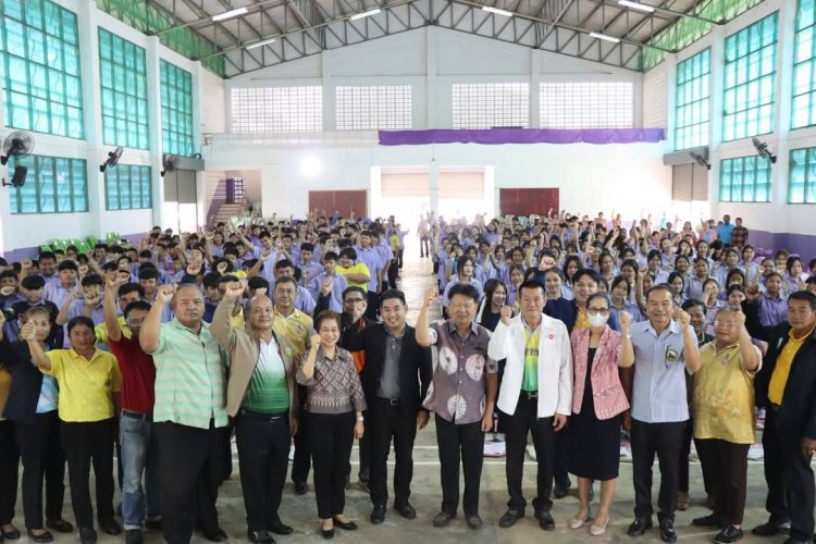 อบจ.ศรีสะเกษ พัฒนาประชาธิปไตยสำหรับเยาวชน เพื่อการพัฒนาท้องถิ่นอย่างยั่งยืน