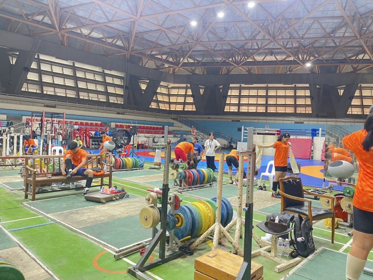 "จอมพลังไทย" ซ้อมเบา ก่อนลงชิงชนะเลิศเอเซียตะวันออกเฉียงใต้