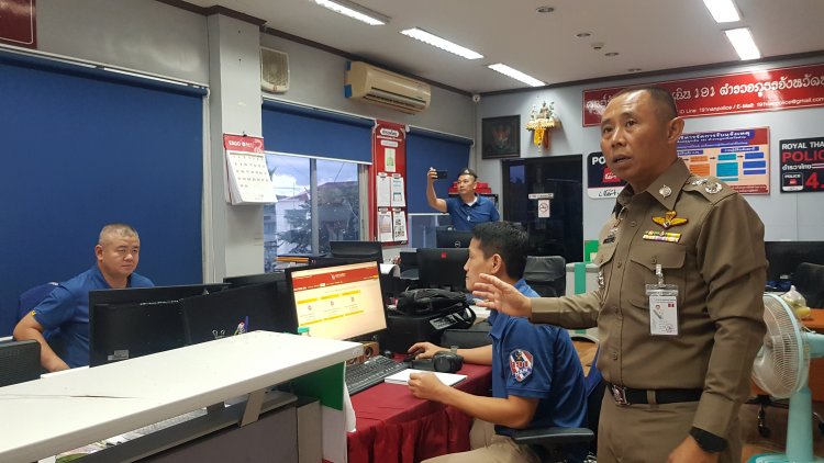 ตร.น่าน โชว์ ศูนย์วิทยุ 191 รางวัลดีเด่นระดับประเทศ พร้อมวอนสายป่วนอย่าโทรก่อกวน เดือนเดียว 3 พันกว่าสาย ขณะที่ประชาชนหากมีเหตุด่วน อย่าแจ้งเข้าโรงพัก ขอให้โทร.191 เพื่อความรวดเร็ว