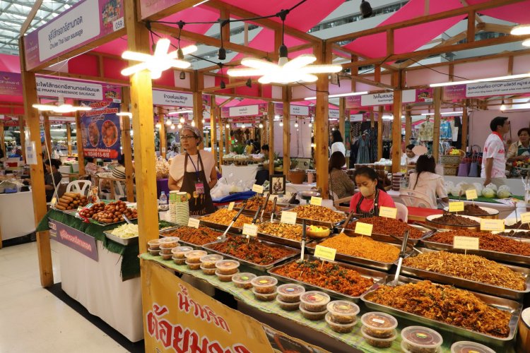 กว่า 100 ร้านอาหารออกบูธขายในงานเทศกาล “มหัศจรรย์อาหารเมืองปทุม”