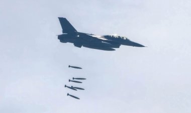 ทอ.ส่ง"F-16- Gripen "เหินฟ้า 4 ลำ ทิ้งบอมบ์เขมรตอบโต้ยิงจรวดทำลาย"ตาเมือนธม-ตาควาย"
