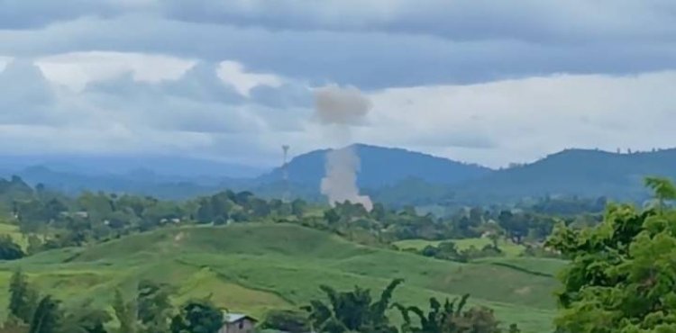 ไทยตรึงเข้ม ทหารเมียนมาใช้เครื่องบิน YAK-130 ทิ้งระเบิด 7 ลูกใส่ KNLA ตรงข้ามตาก