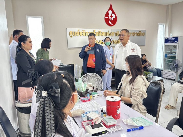 คนชัยภูมิพร้อมใจบริจาคโลหิตช่วยแนวหน้าหลังชายแดนไทย-เขมรปะทะเดือด