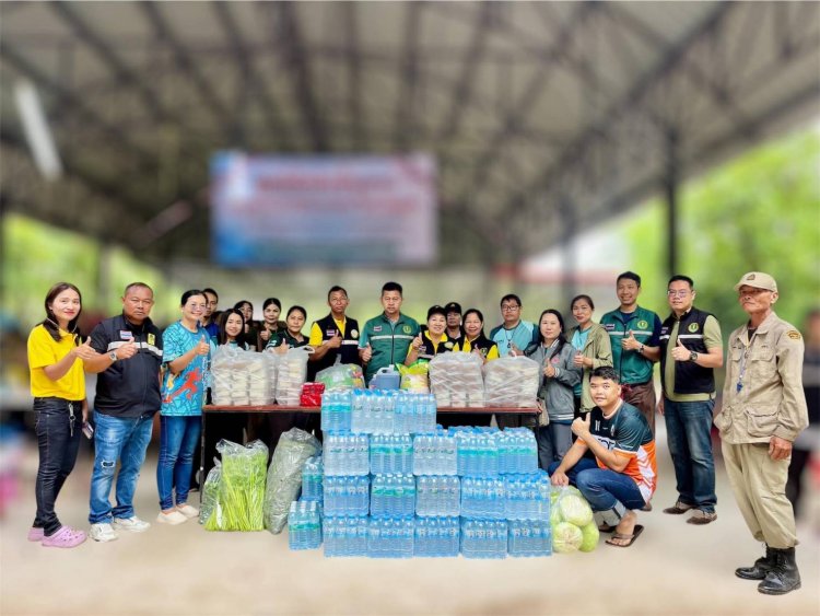 เกษตรฯศรีสะเกษนำสิ่งของ-วัตถุดิบ ร่วมสมทบโรงครัวสนามกันทรารมย์-เบญจลักษ์