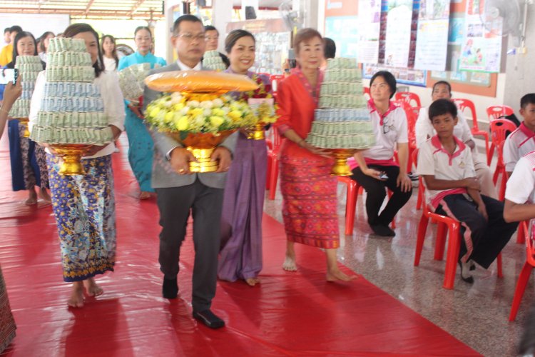 มูลนิธิการศึกษานวัตกรรมโลกและชีวิตจัดโครงการกรุณาปราณีให้ชีวิต ให้การศึกษา พาสู่อาชีพ
