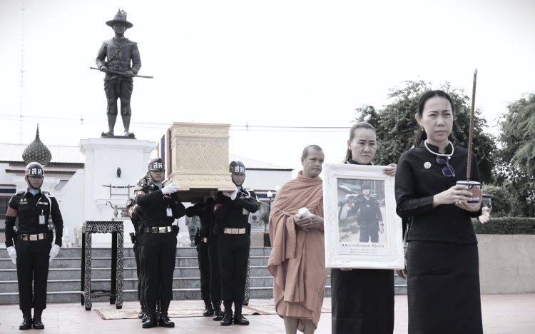 สดุดีทหารกล้า มทบ.26 รับ-ส่งร่าง "จ.ส.อ.ธีระยุทธ สีจุ้ยจ้าย" วีรบุรุษชายแดนไทย-กัมพูชา กลับสู่ภูมิลำเนาบ้านเกิด