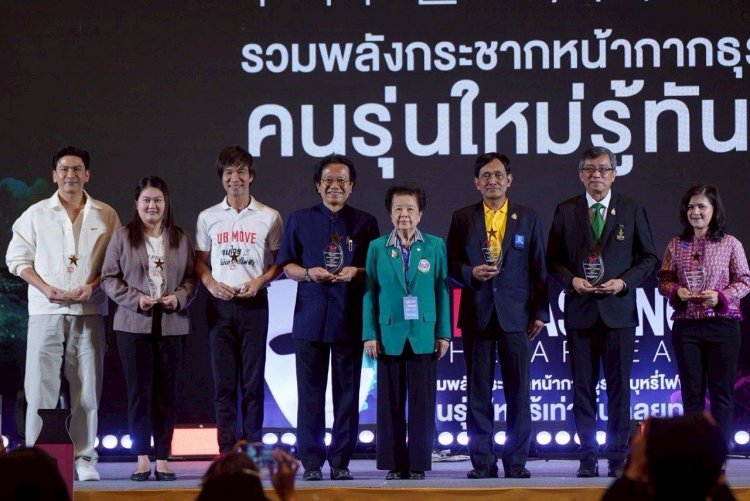 รมต.ประจำสำนักนายฯ โชว์สถิติ 5 ด. ปี'68 พบผู้ทำกระทำความผิด ‘บุหรี่ไฟฟ้า’ กว่า 3 พันคดี ยึดของกลางได้เกือบ 3  ล้านชิ้น