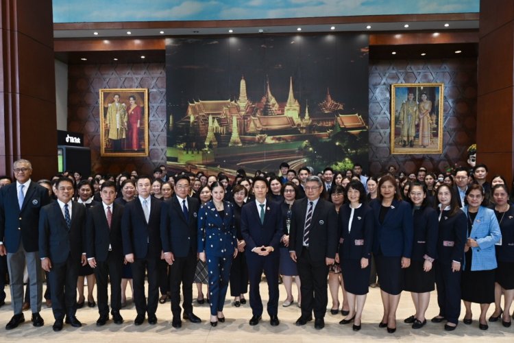 ก.ท่องเที่ยวมอบนโยบาย ชูแนวคิด "เที่ยวไทยมั่นใจ ปลอดภัยทุกย่างก้าว"