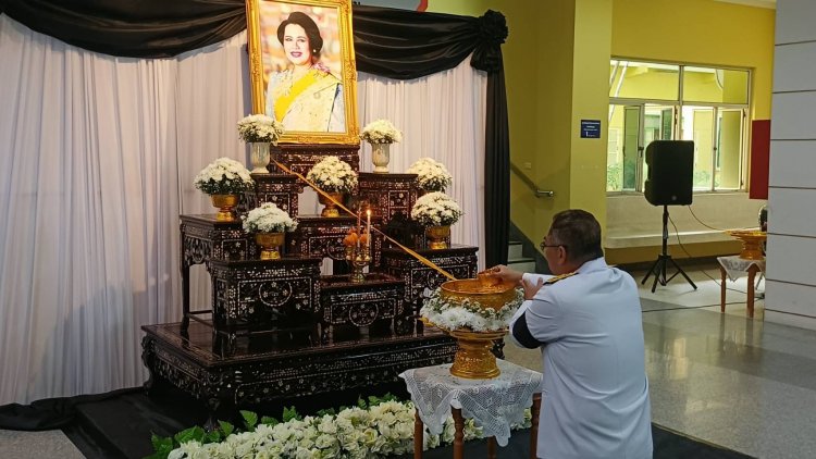 พสกนิกรชัยภูมิร่วมพิธีสรงน้ำพระบรมศพฯพระบรมราชชนนีพันปีหลวง