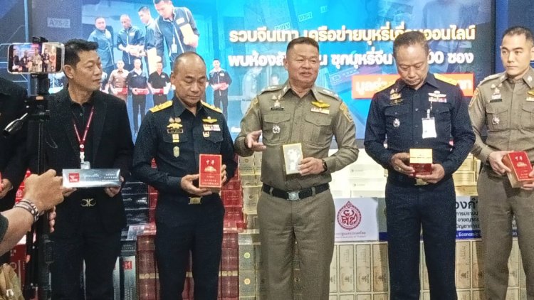 ตำรวจบุกทลายแก๊งมังกรเทาลักลอบขายบุหรี่จีนเถื่อนยึดของกลางเพียบ