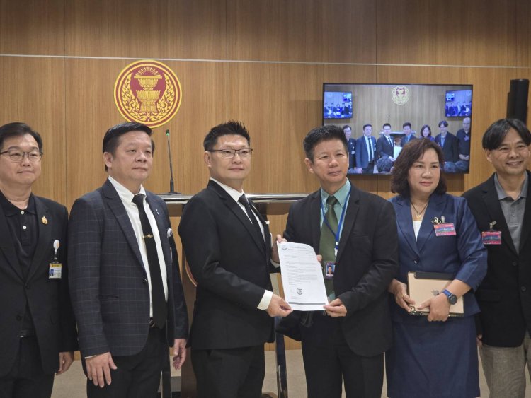 สมาคมน้ำตาลฯ จี้รัฐเร่งเจรจา GACC ผ่อนผันนำเข้าหลังจีนสั่งแบนสินค้าน้ำตาลแปรรูปไทยเสียหายทะลุ 5 หมื่นล้าน