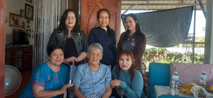 ร.พ.ส่งเสริมสุขภาพตำบลอรัญญิกร่วมกับอสม.ติดตามดูแลผู้สูงอายุ