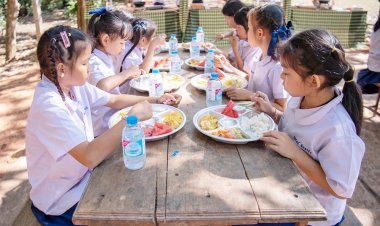 “ไข่ไก่” จากอาหารกลางวัน สู่โอกาสของเยาวชน