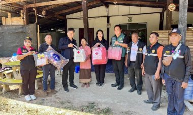 เกษตรจังหวัดศรีสะเกษส่งสายใยแห่งรัก ลงพื้นที่อำเภอขุนหาญ มอบของขวัญปีใหม่ผู้สูงอายุ 5 ราย