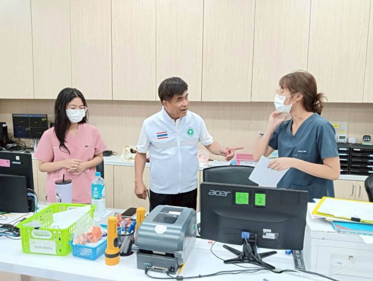 ทีมสาธารณสุขชัยภูมิ บุกด่านตรวจ-รพ.ภักดีชุมพล เสริมทัพหน้าดูแลประชาชน