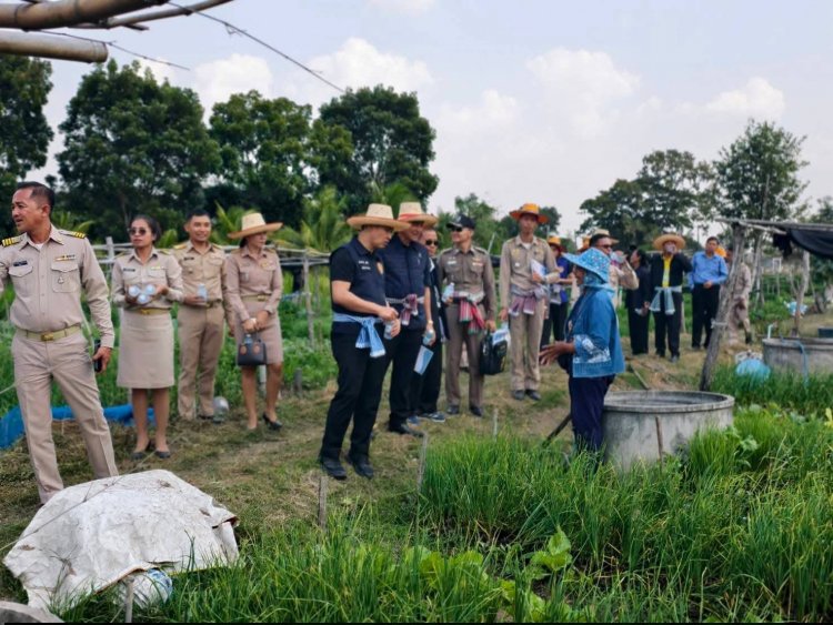 ปลัดจังหวัดบุรีรัมย์ลงพื้นที่เพื่อตรวจสอบ-ประเมินผลการปฏิบัติงานกำนัน ผู้ใหญ่บ้านยอดเยี่ยม