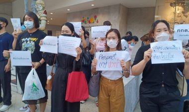 กลุ่มนักศึกษา-ประชาชน รวมตัวหน้าหอศิลป์ฯ จี้ กกต. นับคะแนนใหม่ทั้งประเทศ
