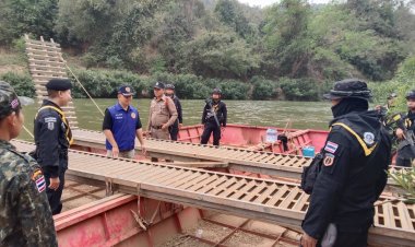 ทหารพรานสนธิกำลังร่วมออกลาดตระเวนริมแม่น้ำเมยตรวจยึด อายัด โป๊ะเรือเหล็ก  2 ลำ ส่งกรมเจ้าท่า พิสูจน์หลักฐาน