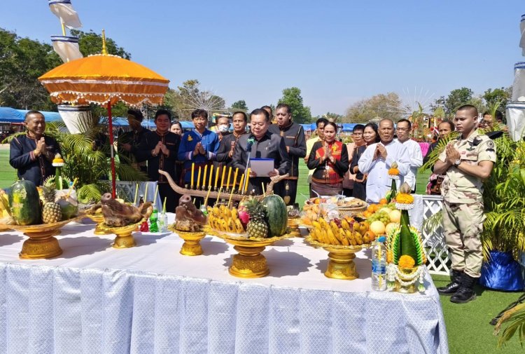 อลังการ "เทศกาลศิลปวัฒนธรรมประเพณี ดนตรี และของดีเมืองพยุห์"