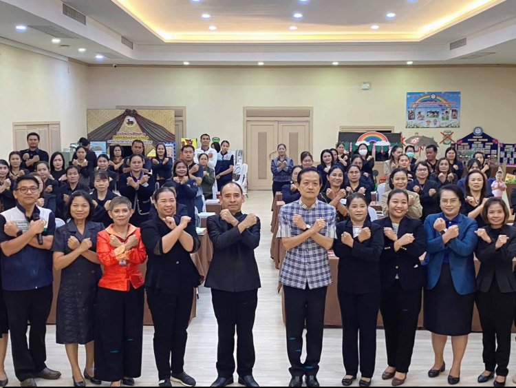 ศรีสะเกษ จัดโครงการเสริมสร้างภูมิคุ้มกันกลุ่มผู้มีโอกาสเข้าไปเกี่ยวข้องกับยาเสพติด