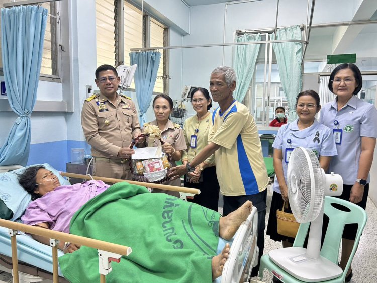 กระทิงเปลี่ยวพลัดหลงหนีเตลิดไล่ขวิดชาวบ้านเมืองขุนหาญเจ็บสาหัส
